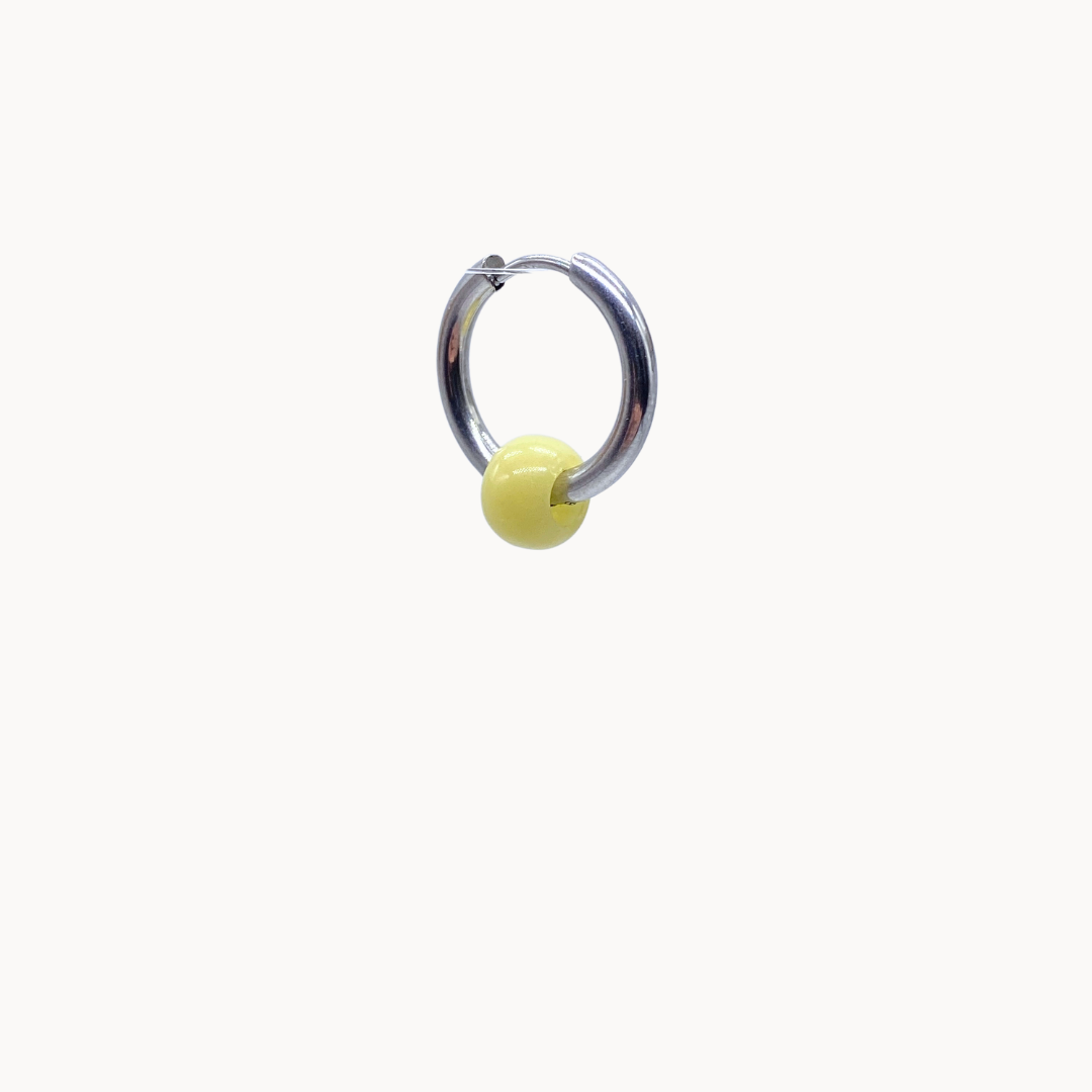 CREAM HOLLOW BEAD - CIRCLE OF DOTS