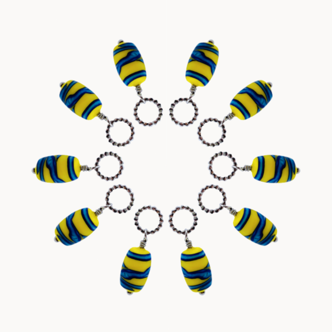 DOT CHARM 048 - CIRCLE OF DOTS