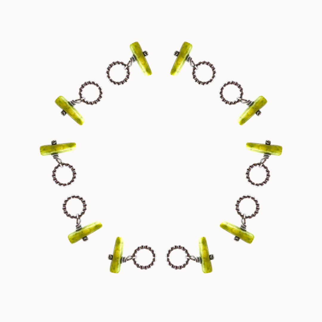 DOT CHARM026