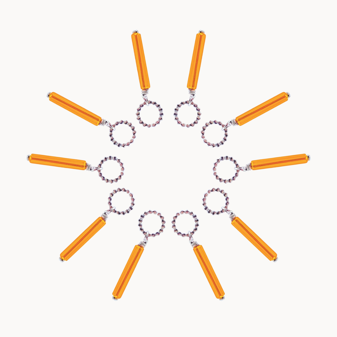 DOT CHARM 082 - CIRCLE OF DOTS