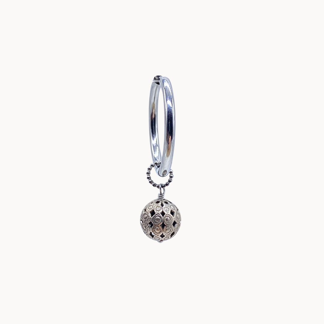 DOT CHARM 226 - CIRCLE OF DOTS