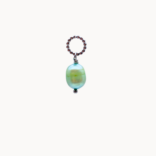 DOT CHARM 197 - CIRCLE OF DOTS