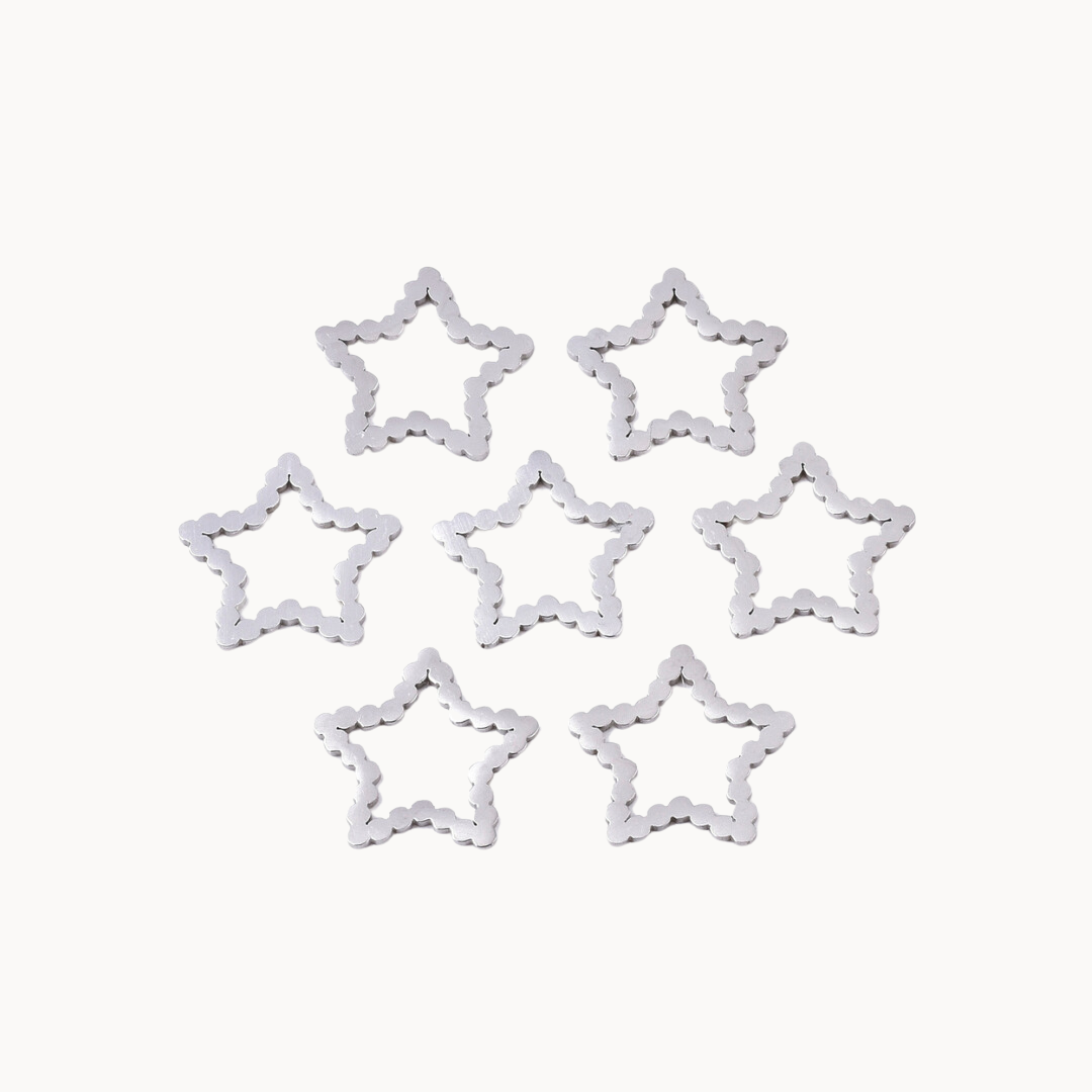 STAR SHAPE CHARM - CIRCLE OF DOTS